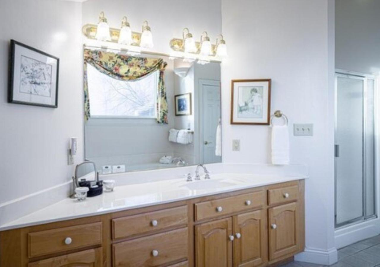 Whitestone Country Inn Kingston Bagian luar foto